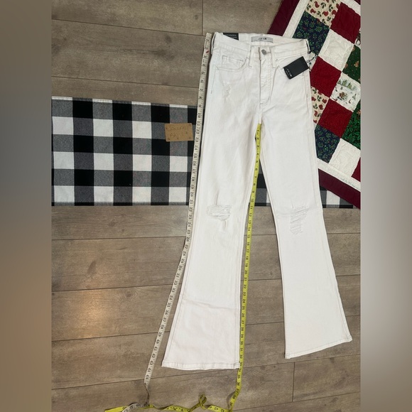 New Joe's Jeans High Rise Flare White Distressed Jeans Women’s Size 23” Long - Picture 12 of 16